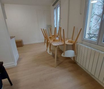 Location Appartement 2 pièces 44m² - Photo 3