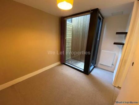 2 bedroom property to rent in Salford - Photo 4