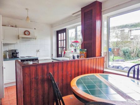 3 bedroom terraced house to rent - Photo 4