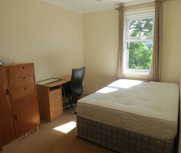 Bedroom Detached House In Winton, BH9 - Photo 1