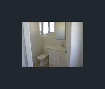 NEWLY RENOVATION TWO AIR CON LUXURY 3BDM TOWN HOUSE FOR RENT WALK T... - Photo 6