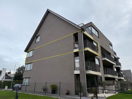 TE HUUR: Ruim hoekappartement met 2 slaapkamers in Tielt. - Photo 4