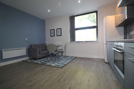 Winckley Square, Flat 08, PRESTON, Lancashire PR1 3AH - Photo 2
