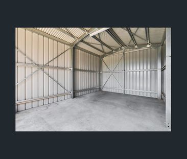 4 Bedroom Home & Room For The Tradie Or Caravan Owner - Photo 5