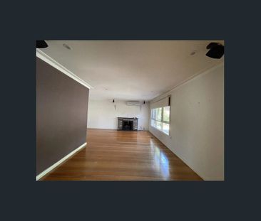 3 Bedroom house in Doncaster Primary and Secondary school zone - Photo 1