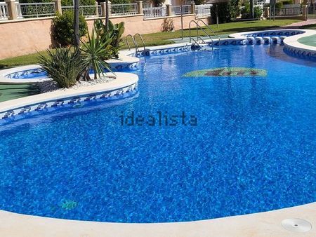 Alquiler de chalet adosado en Calle Abeto, 45 - Photo 3