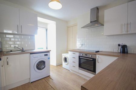 4 bedroom house share to rent - Photo 5