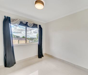 Low-Set & Low-Maintenance Living - Photo 2