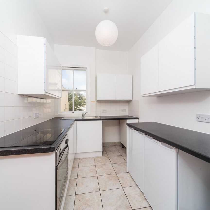4 bedroom apartment to rent - Photo 1