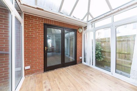 2 bedroom detached house to rent - Photo 2