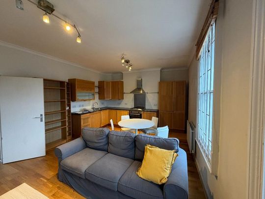 3 bedroom flat to rent - Photo 1