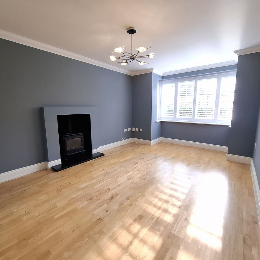 Ostlers Close, Hemel Hempstead - Photo 1