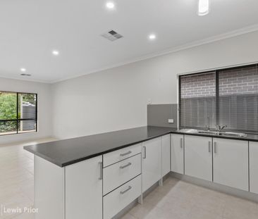 The Size Will Surprise - Photo 4