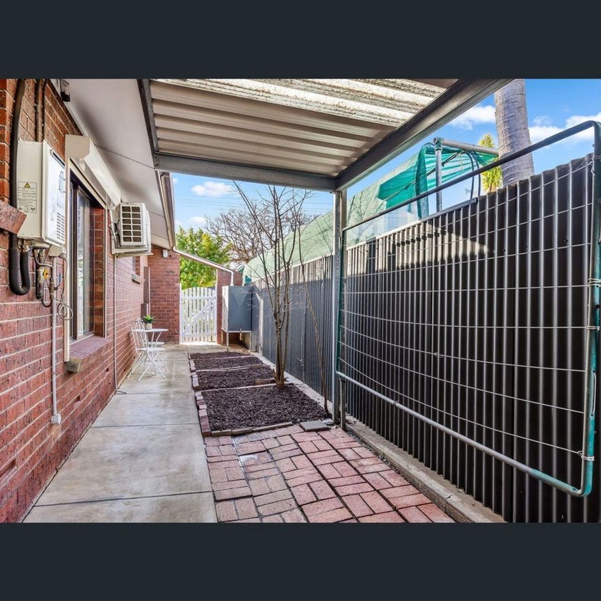 1/2A Day Drive, St Marys, SA 5042 - Photo 1