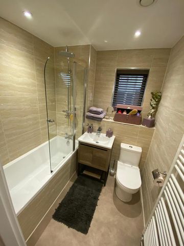 2 bedroom apartment to rent - Photo 2