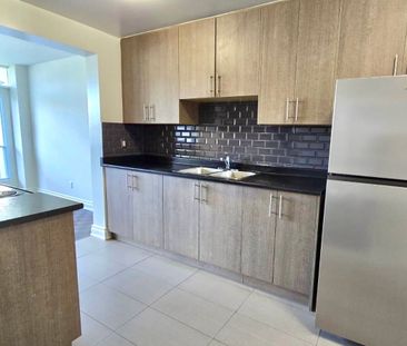 For Lease - 35 Esterbrooke Avenue Unit# 215, Toronto, Ontario - Photo 4
