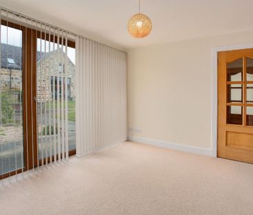 3 bedroom semi-detached house to rent - Photo 4