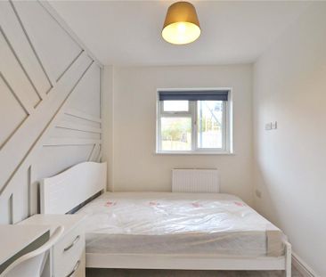 6 bedroom semi-detached house to rent - Photo 3