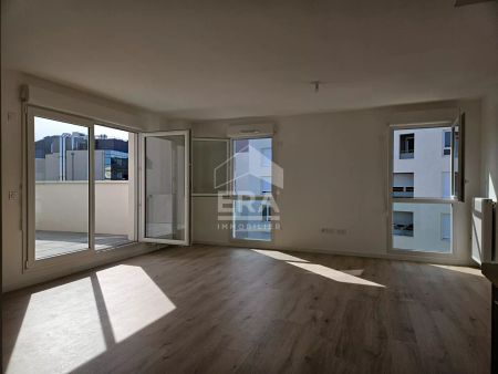 Grand appartement F4 avec 2 balcons et 2 places de parkings - Photo 3