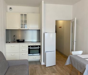 Location Appartement 1 pièce 24m² LA VARENNE ST HILAIRE 94210 - Photo 2