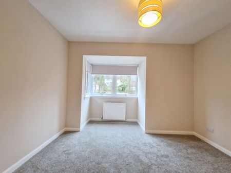 Maxton Grove Glasgow, G78 1HD - Photo 3