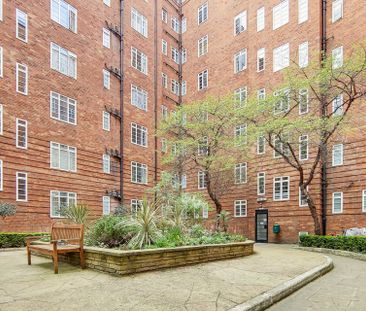 Latymer Court, Hammersmith Road, Hammersmith, London, W6 - Photo 1