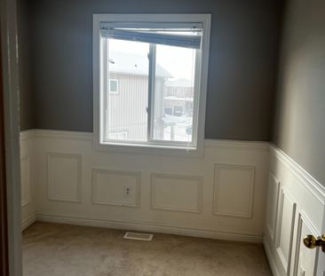 For Lease - 9 Admiral Crescent, Essa, Ontario - Photo 4