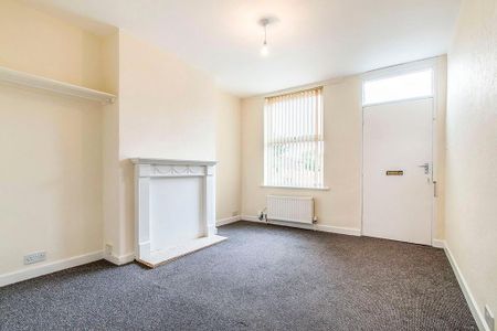 4 bedroom terraced house to rent - Photo 2