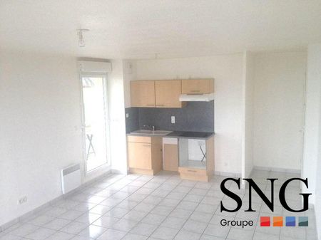 T2 AVEC TERRASSE ET PARKING - Photo 3