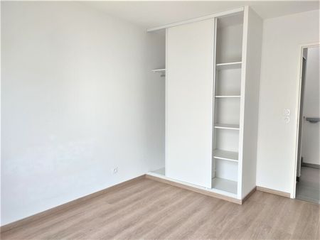 Location Appartement 4 pièces 83m² VILLENEUVE TOLOSANE 31270 - Photo 5