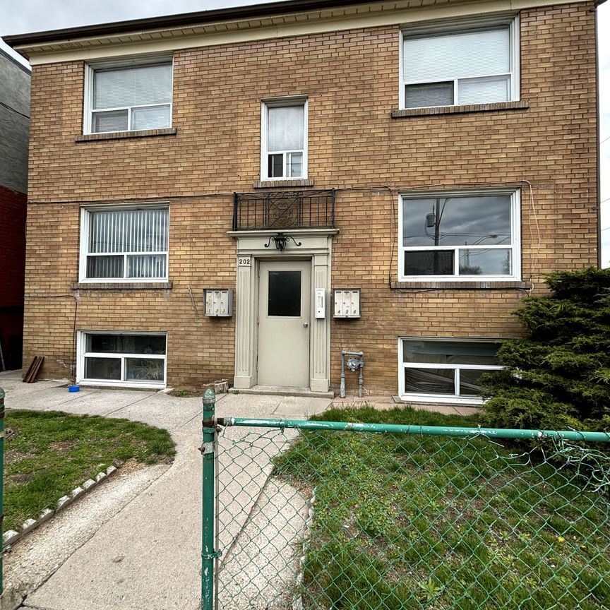 For Lease - 204 O'Connor Drive Unit# C, Toronto, Ontario - Photo 1