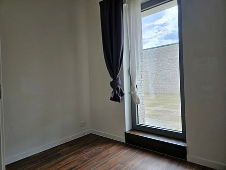 Appartement met 2 slaapkamers en zeer ruim terras - Photo 3