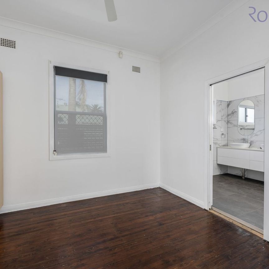 Renovated three bedroom home - Photo 1