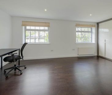 2 bedroom maisonette to rent - Photo 6