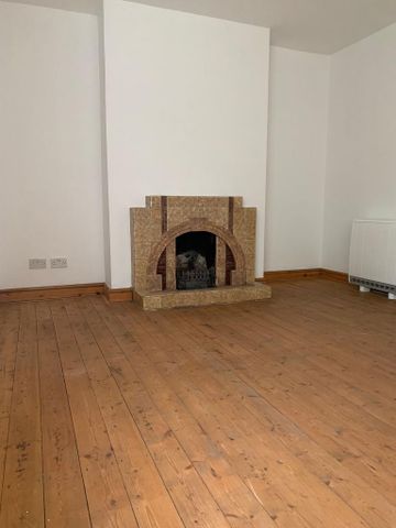 3 bedroom detached bungalow to rent - Photo 2