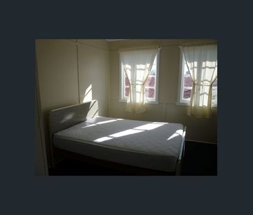 2 Bedroom Flat - FANTASTIC VALUE - Photo 3