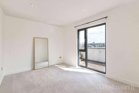 Queens Road, London, SE15 - Photo 3