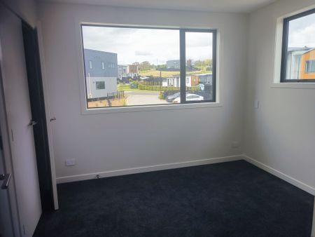 Brand new 2 bedrooms home - Photo 2