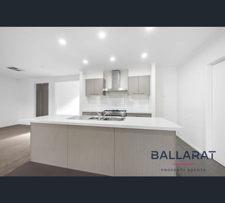 12 Moseley St, Alfredton, Vic 3350 - Photo 5