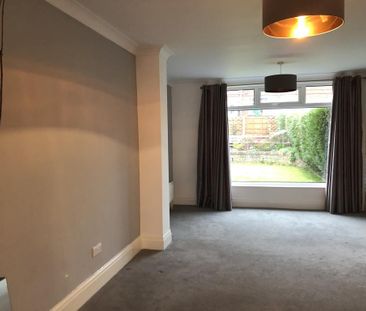 3 bedroom semi-detached house to rent - Photo 3