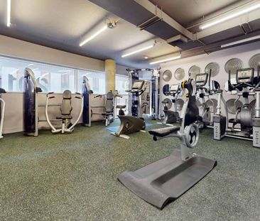 Gold Studio - Photo 3