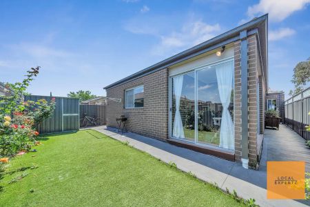 “Modern Family Comfort in a Prime Location of Tarneit!” - Photo 4