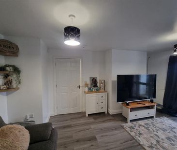 Meendhurst Road, Cinderford - Photo 2