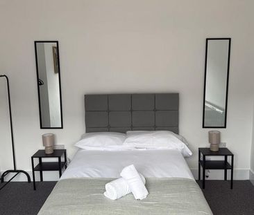 1 bedroom in a house share to rent - Photo 5