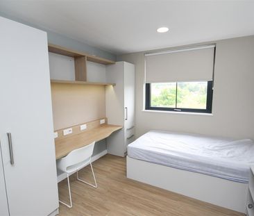 Apartment 3, Lower Bristol Road - Photo 1