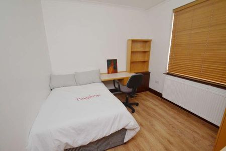 Ladybarn Road, Fallowfield, Manchester, M14 - Photo 4