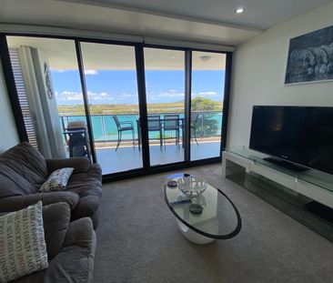 CBD LIVING - Photo 1