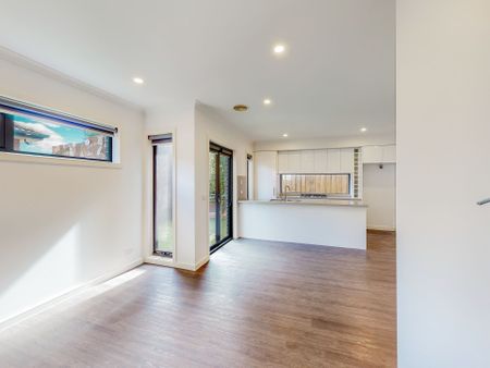 1B Cosmos Street, Glenroy - Photo 4