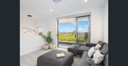 Luxury Designer Home – Built for Comfort, Style & Convenience - Photo 4