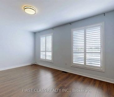 112 REVELSTOKE CRESCENT - Photo 3